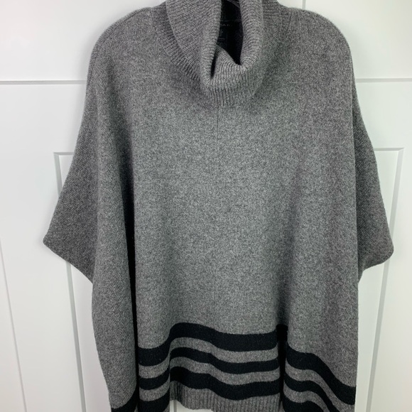 Tahari SMALL sweater Poncho Gray Black Yak Wool Turtleneck - Picture 2 of 6